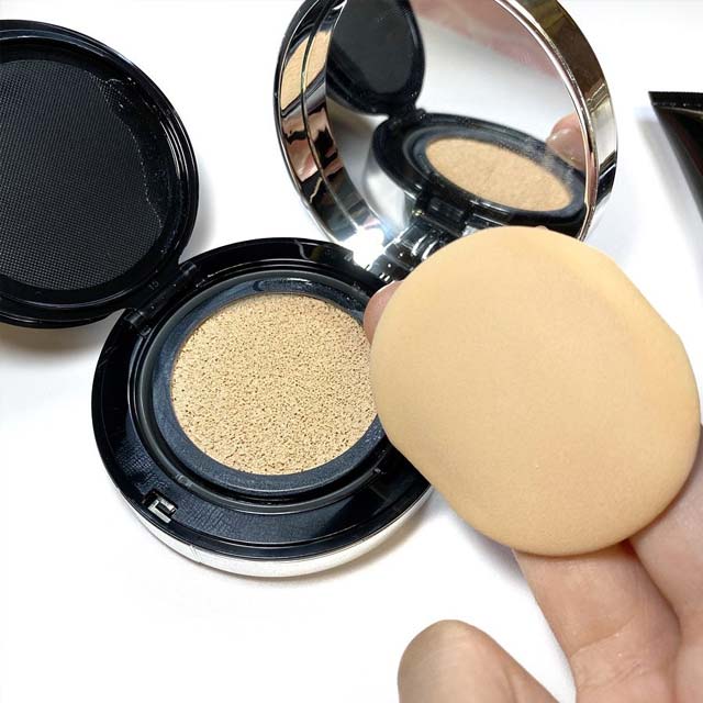 YSL all hours cushion粉底液与Top Secrets Instant Moisture Glow黑丝